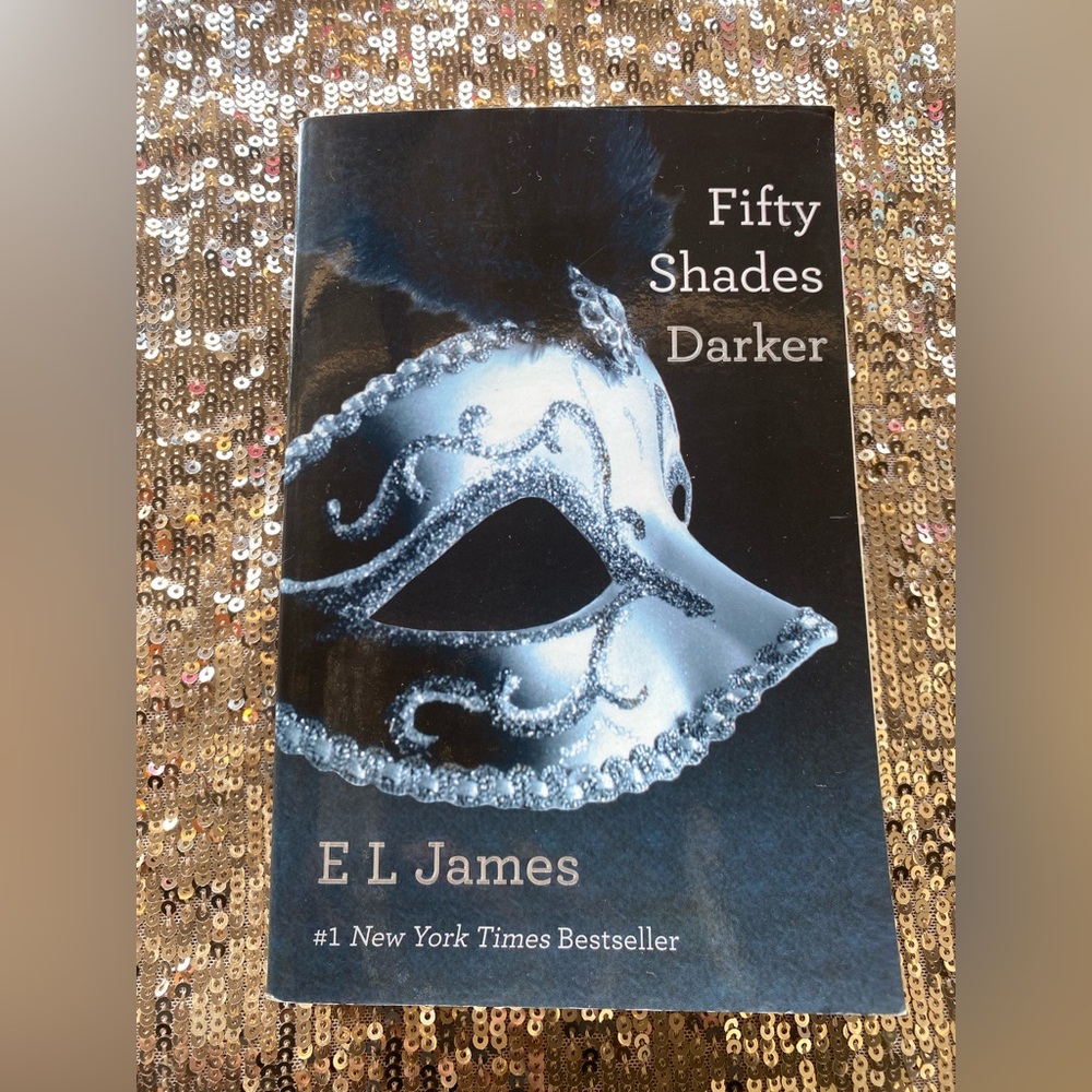 Fifty Shades Darker Book by EL James
